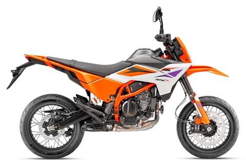2026 KTM 390 SMC R