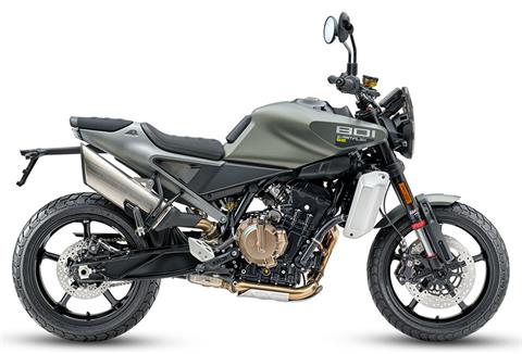 2027 Husqvarna Svartpilen 801 SE