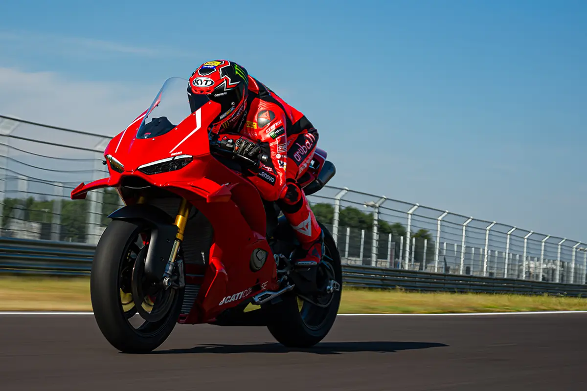 Ducati Panigale — Superbike