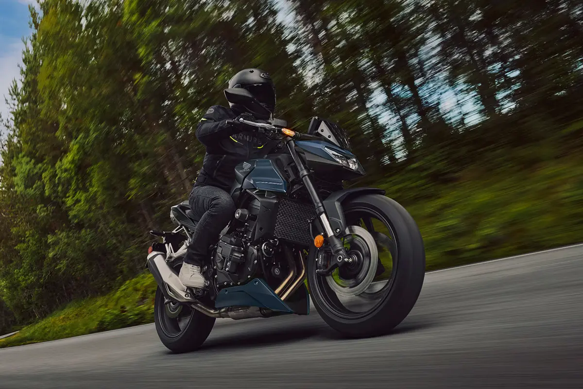 Honda Hornet (CB) Family — Naked Street