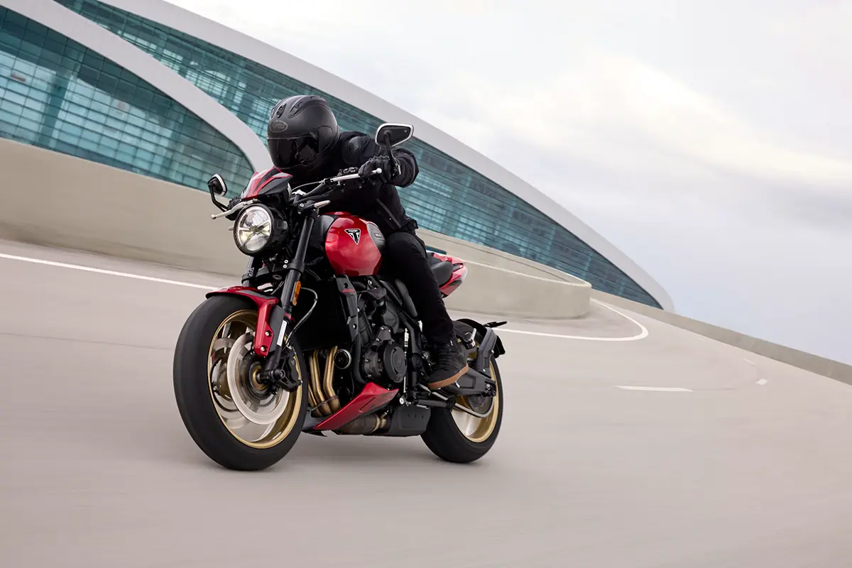 Triumph Trident — Naked Roadster